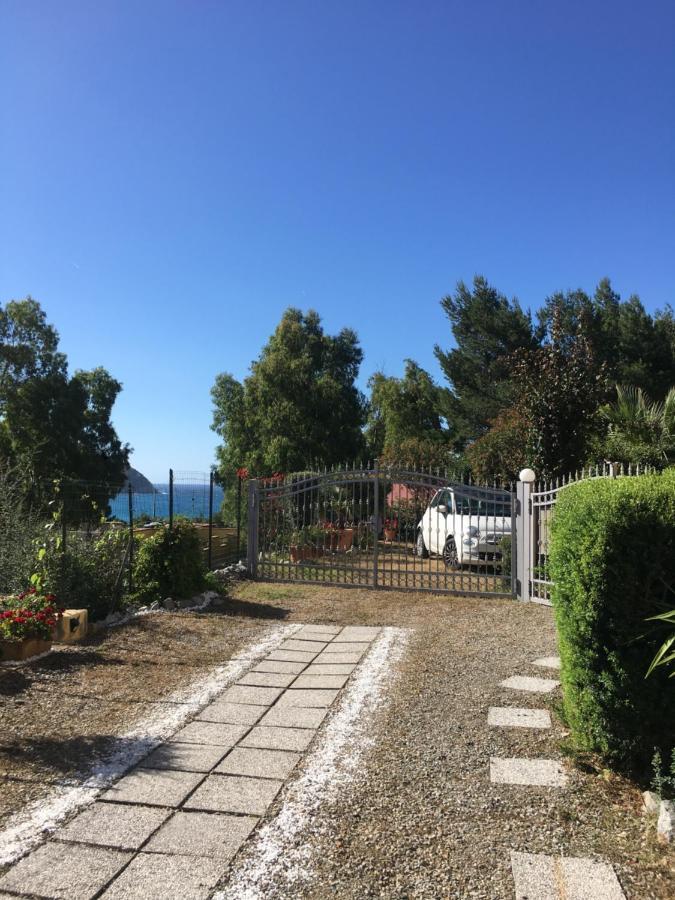 Beautifulhousebybeach Solanas  Exteriör bild